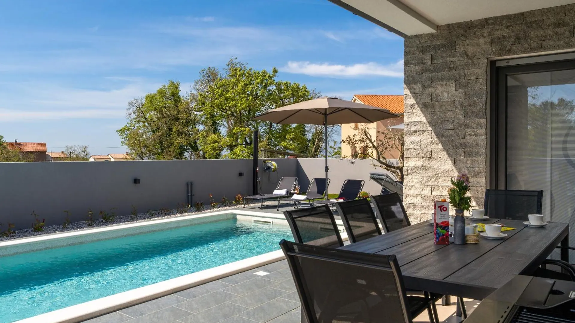 Villa Barbara Jursici 0*,  Croatia